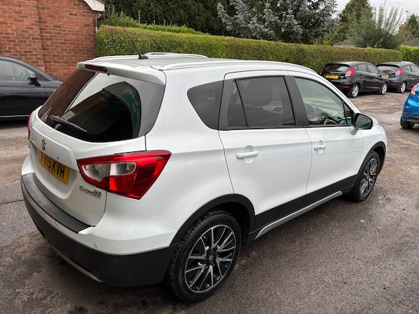 Used Suzuki SX4 S-Cross 2015 for sale - 76252291: Photo 6