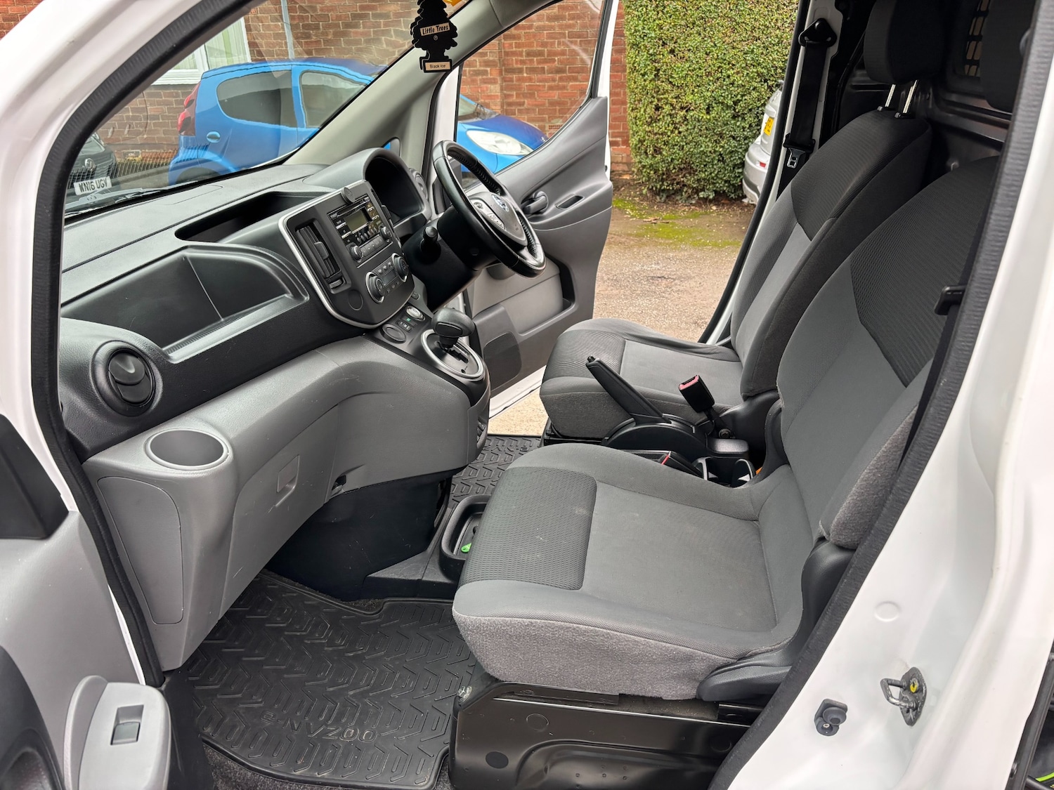 Used Nissan e-NV200 2015 for sale - 77364031: Photo 12