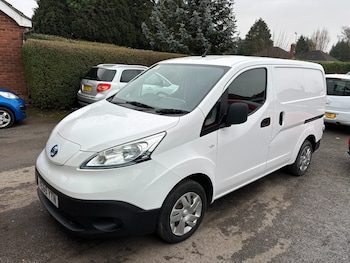 Nissan e-NV200 feature image