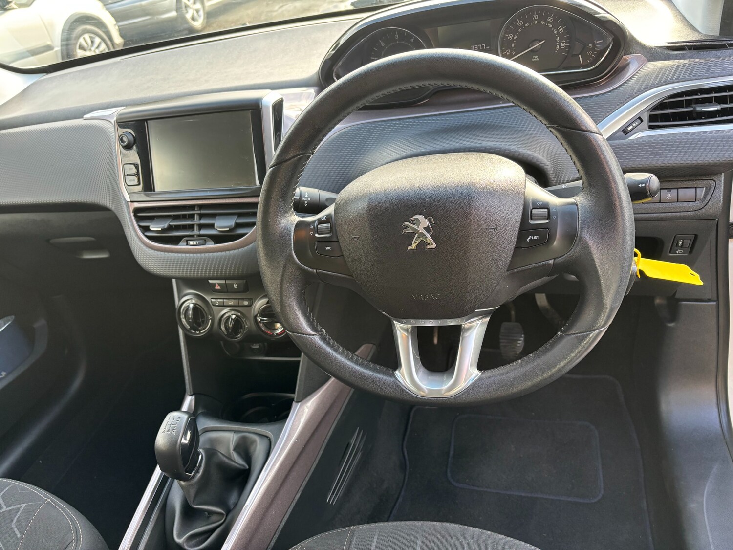 Used Peugeot 2008 2015 for sale - 77476064: Photo 7