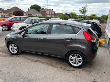 Used Ford Fiesta 2015 for sale - 78768332: Photo
