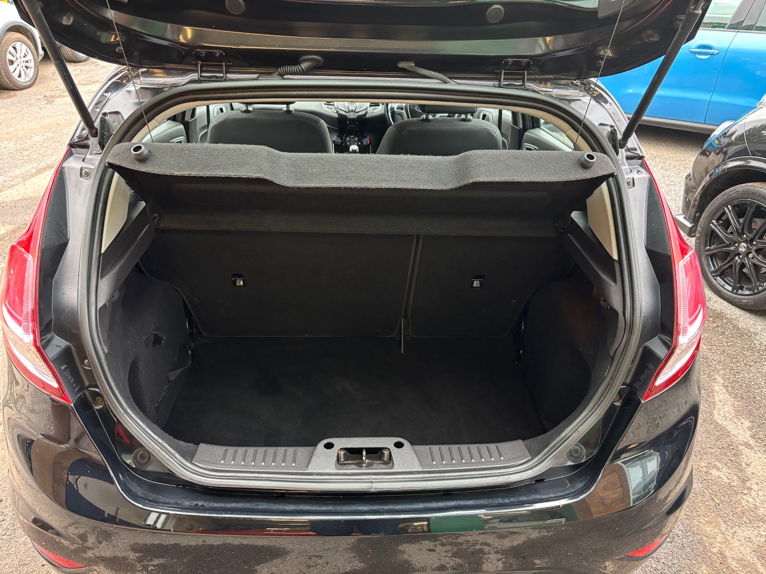 Used Ford Fiesta 2013 for sale - 76263101: Photo 10