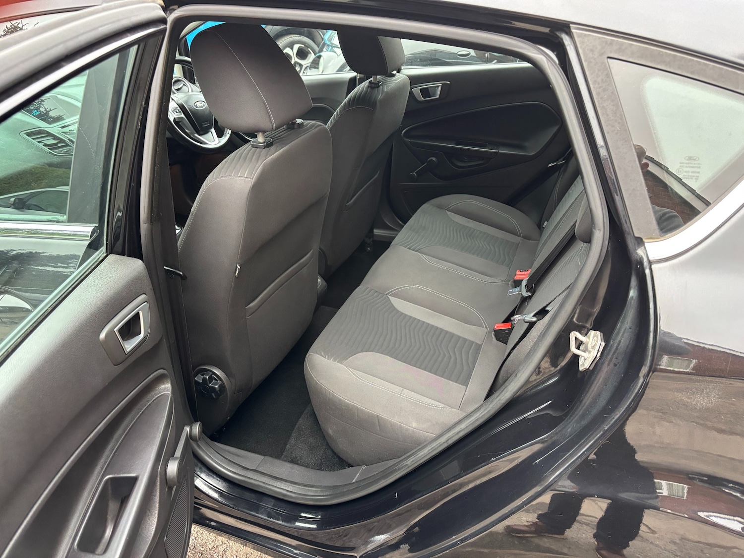 Used Ford Fiesta 2013 for sale - 76263101: Photo 12