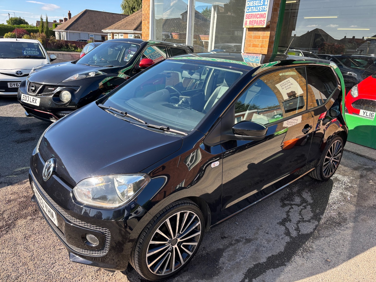 Used Volkswagen up! 2013 for sale - 76182519: Photo 1