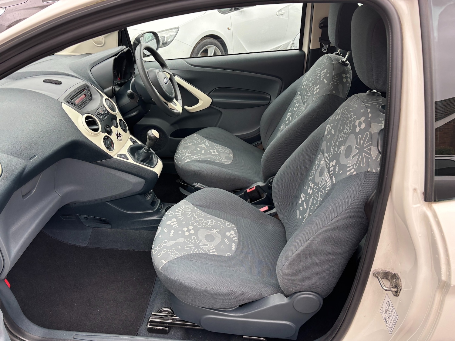 Used Ford Ka 2014 for sale - 76543096: Photo 9