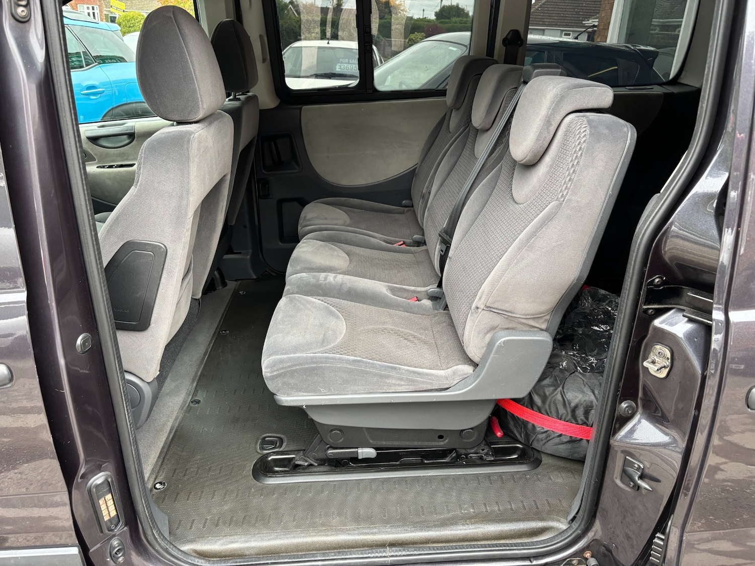 Used Peugeot Expert Tepee 2011 for sale - 76253639: Photo 10