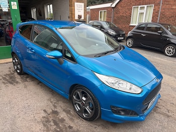 Used Ford Fiesta 2013 for sale - 76219350: Photo 2