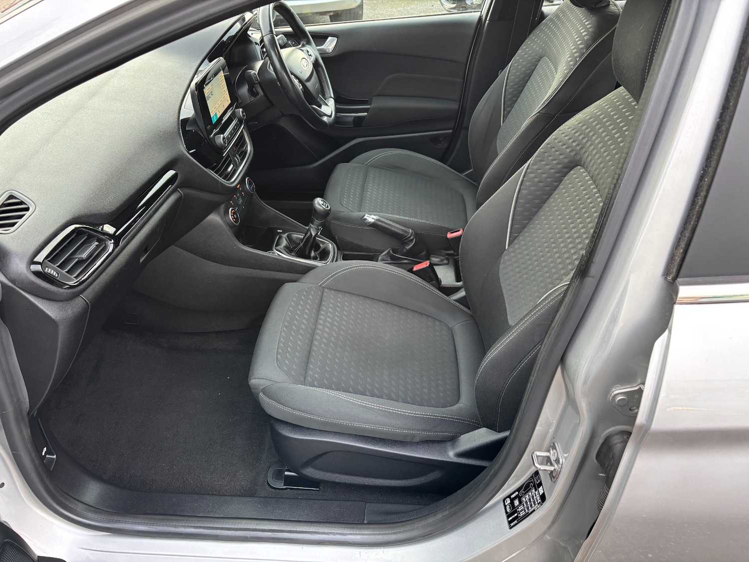 Used Ford Fiesta 2017 for sale - 76638732: Photo 12