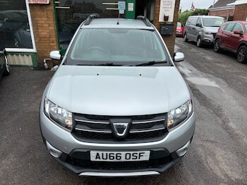 Used Dacia Sandero Stepway 2016 for sale - 78874130: Photo