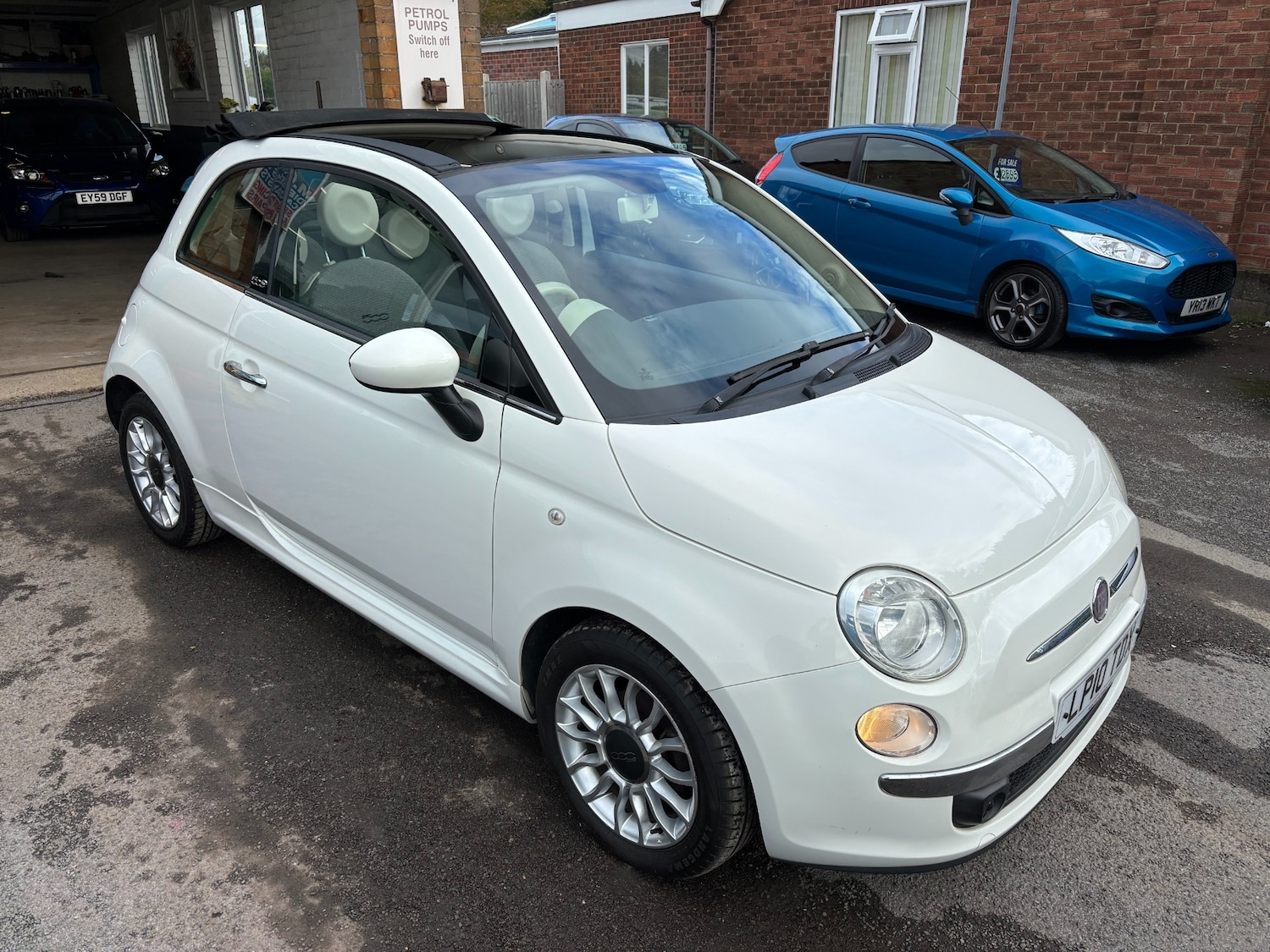 Used Fiat 500 2010 for sale - 76330118: Photo 2