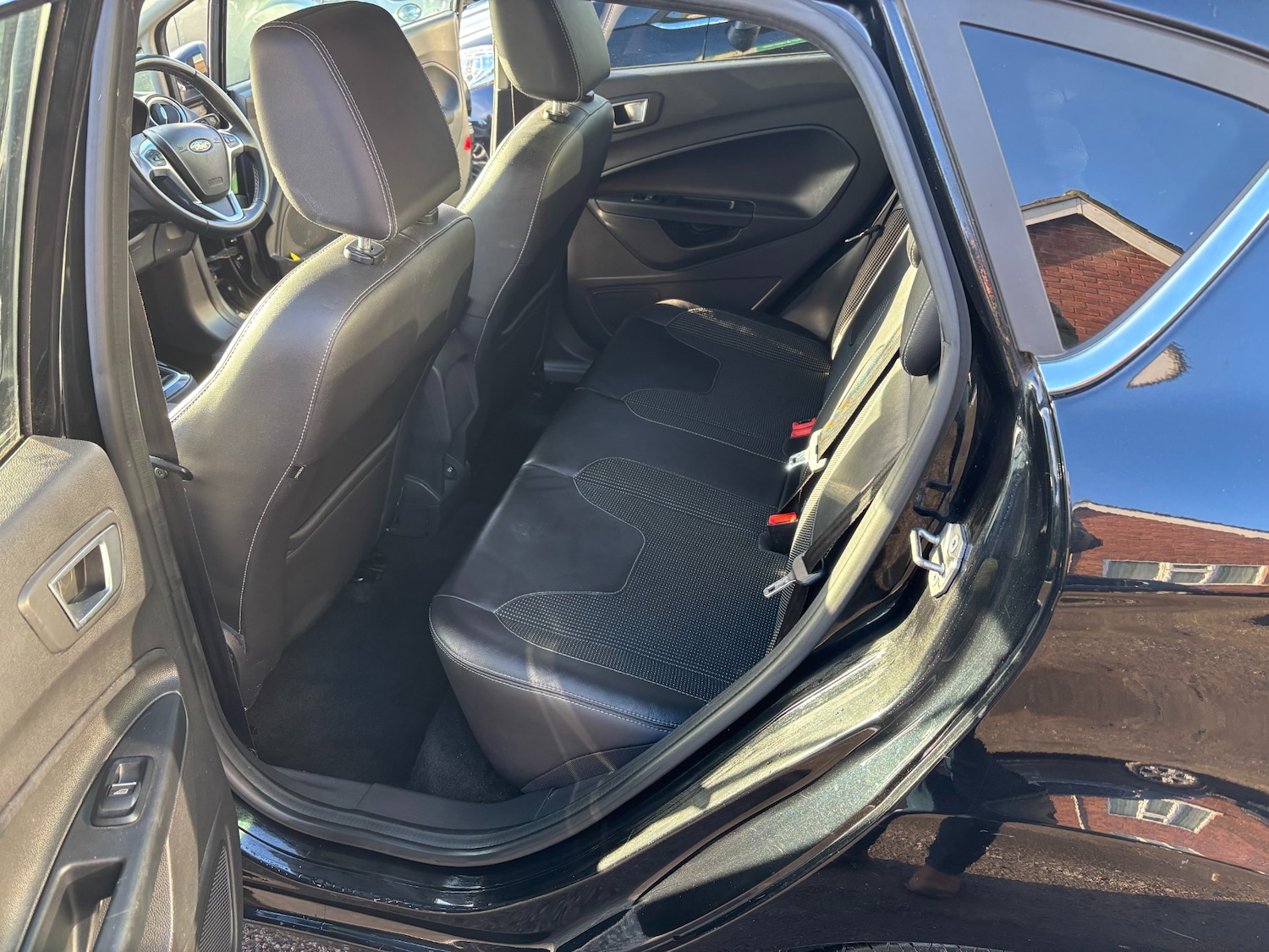 Used Ford Fiesta 2015 for sale - 77160038: Photo 11