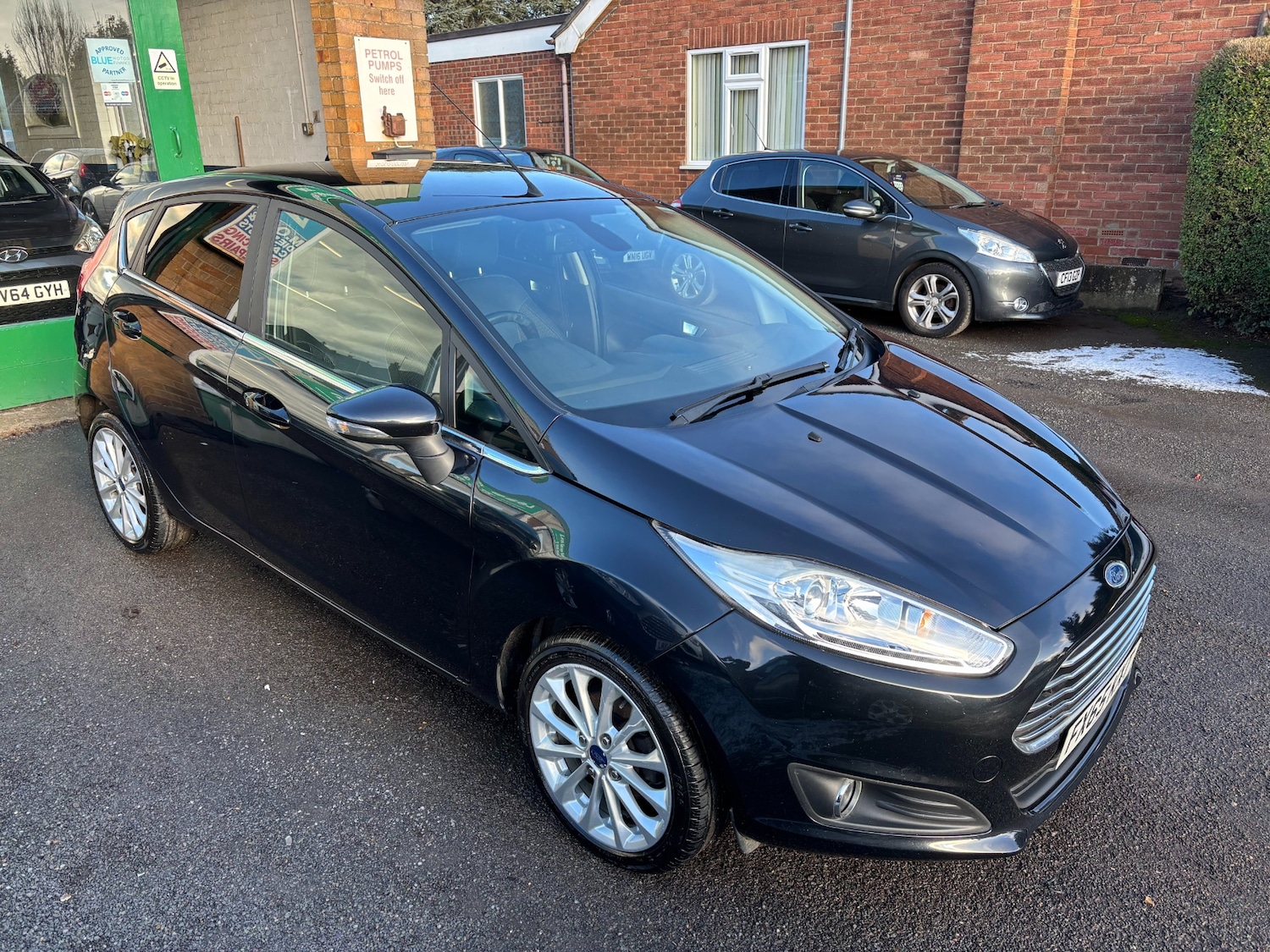 Used Ford Fiesta 2015 for sale - 77160038: Photo 2