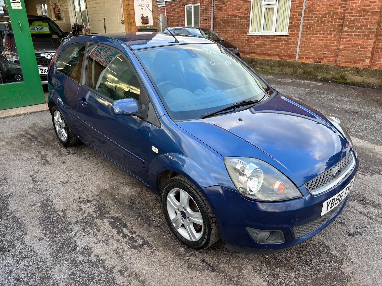 Used Ford Fiesta 2007 for sale - 77261262: Photo 2