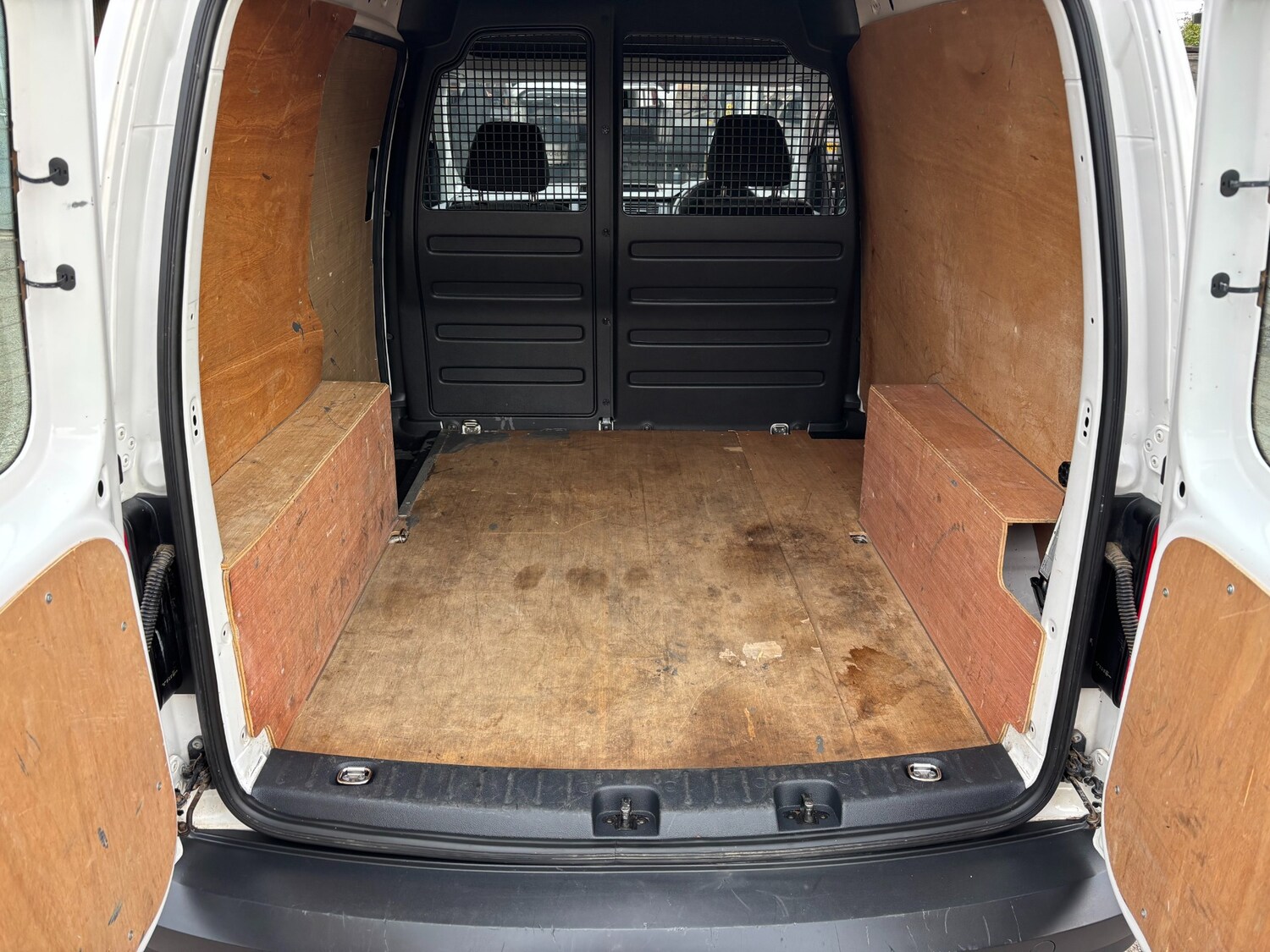 Used Volkswagen Caddy 2017 for sale - 76263671: Photo 9