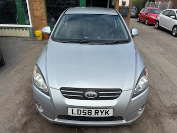 Used Kia Pro Ceed 2008 for sale - 79555771: Photo