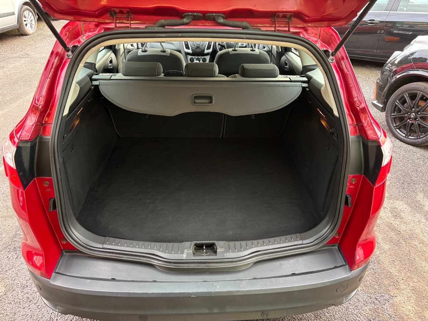 Used Ford Focus 2012 for sale - 76861727: Photo 10