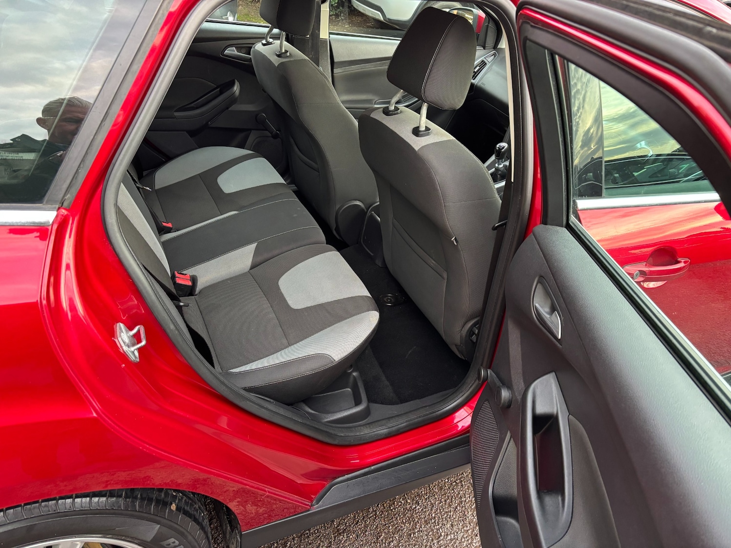 Used Ford Focus 2012 for sale - 76861727: Photo 9