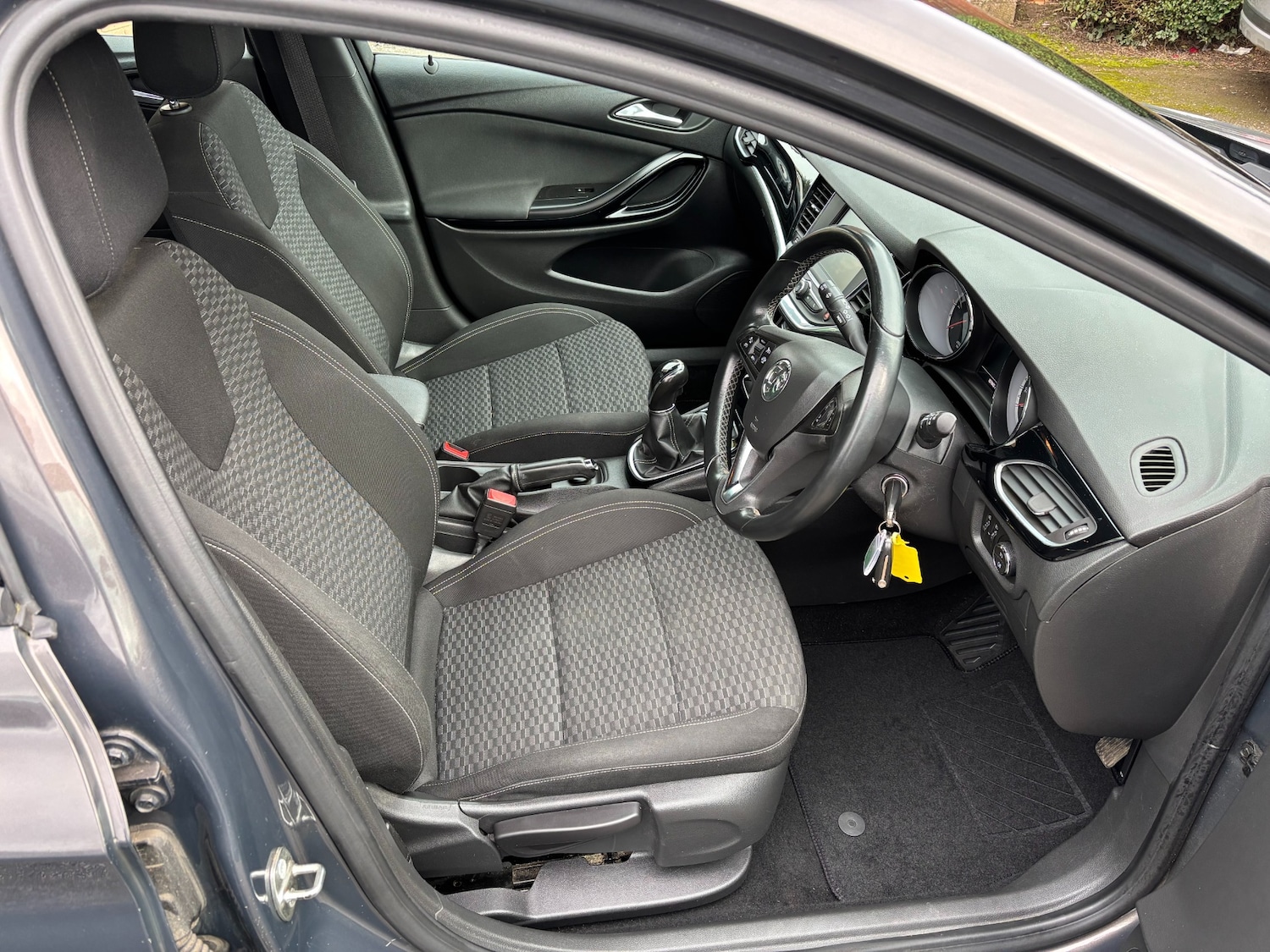 Used Vauxhall Astra 2016 for sale - 77638702: Photo 7