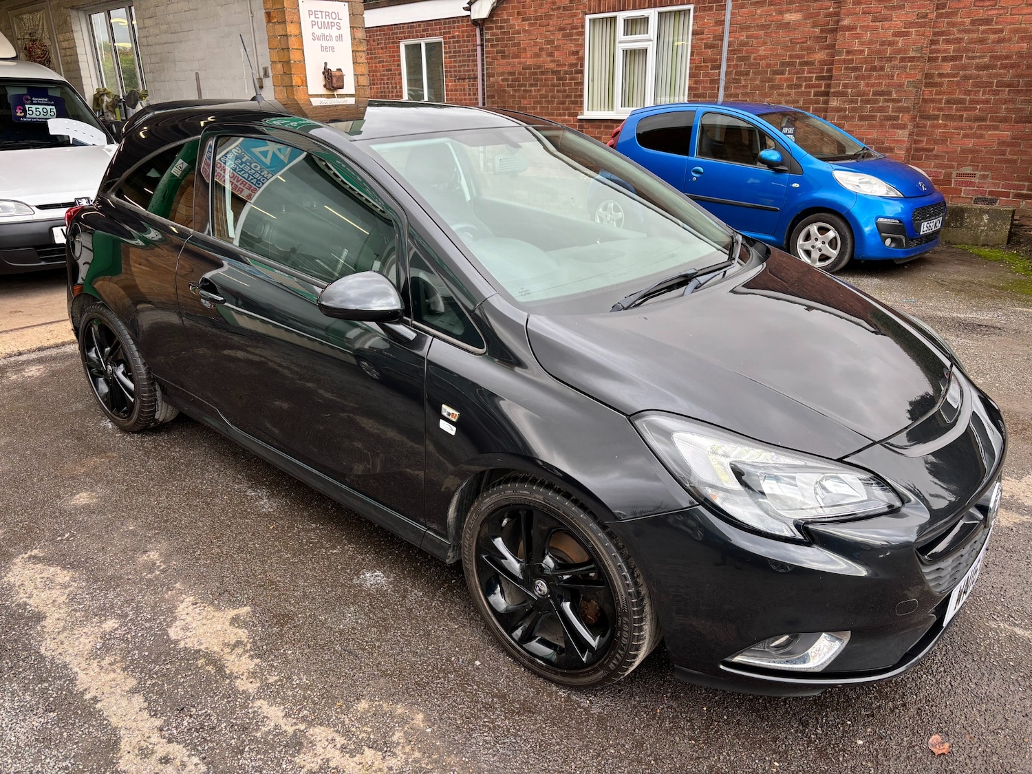 Used Vauxhall Corsa 2016 for sale - 77530568: Photo 2