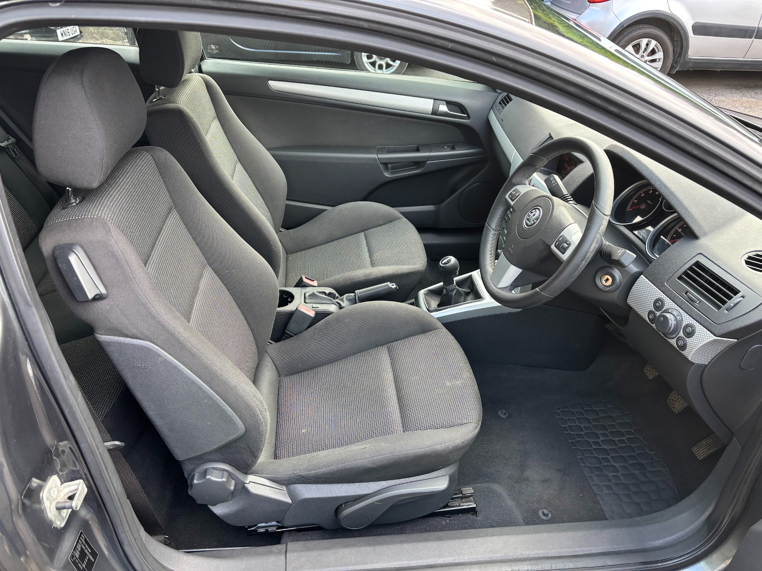 Used Vauxhall Astra 2009 for sale - 76427839: Photo 6