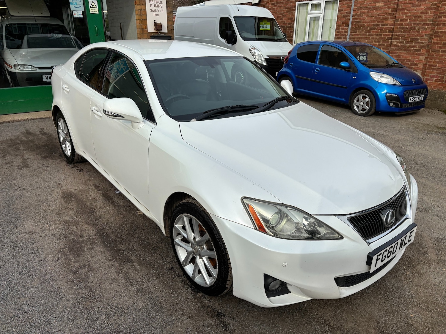 Used Lexus IS 2011 for sale - 77988309: Photo 3