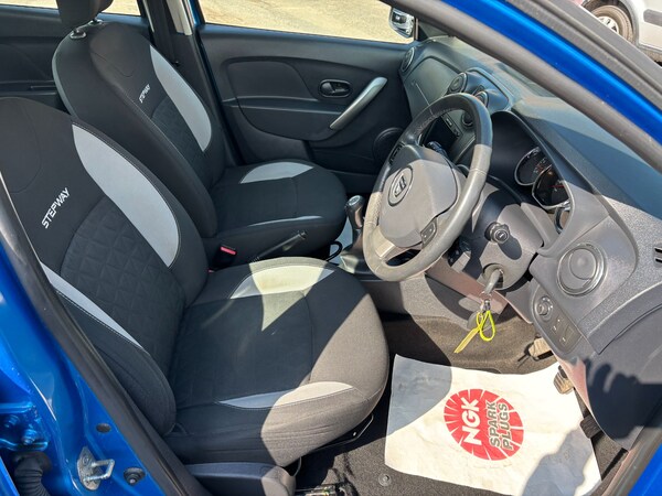 Used Dacia Sandero Stepway 2013 for sale - 75250686: Photo 7