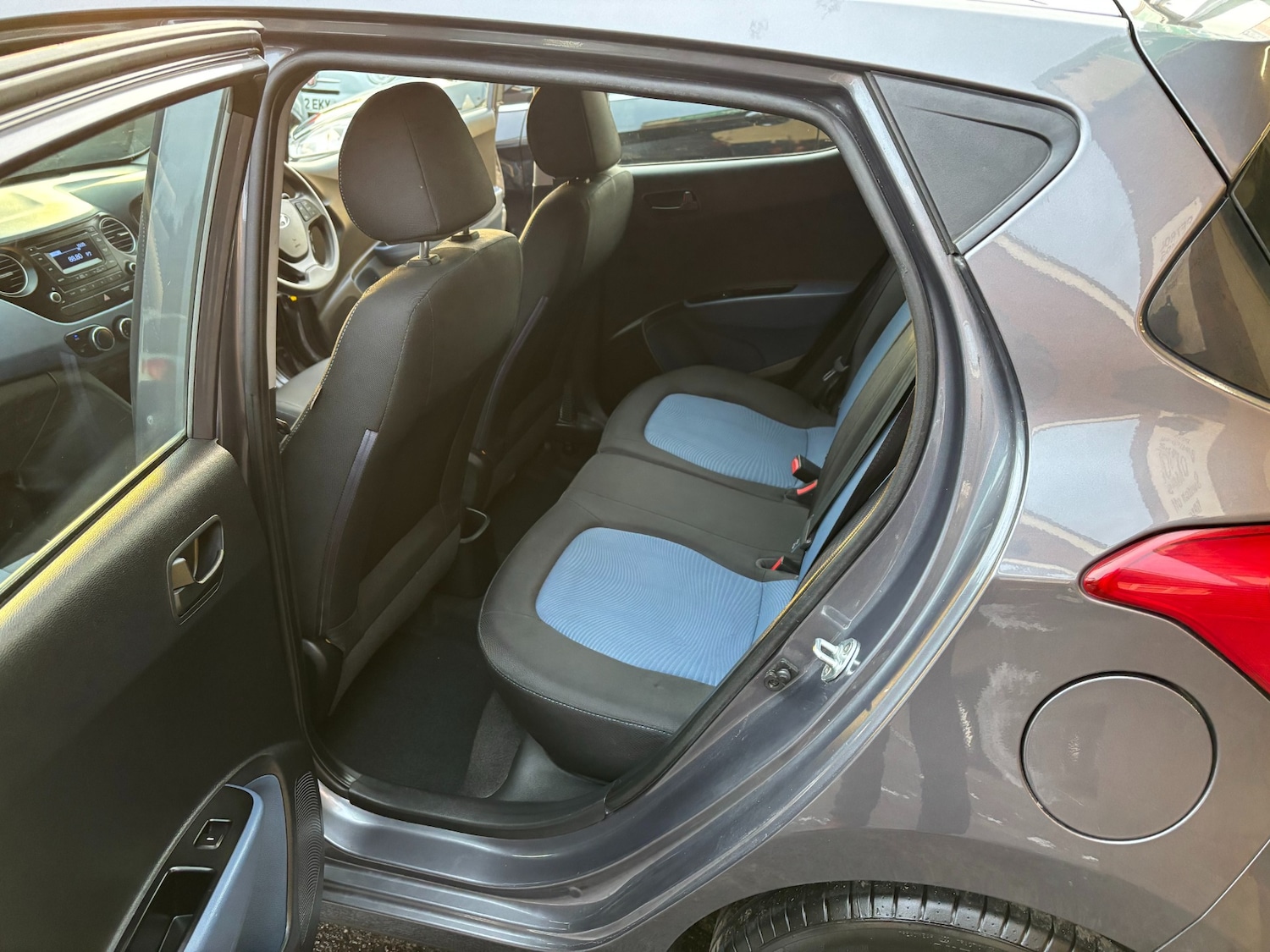 Used Hyundai i10 2014 for sale - 77104736: Photo 11