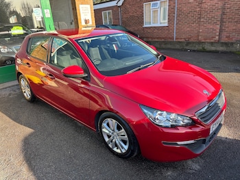 Used Peugeot 308 2014 for sale - 77310995: Photo