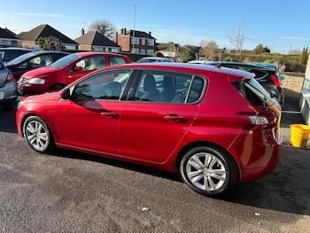 Used Peugeot 308 2014 for sale - 77310995: Photo