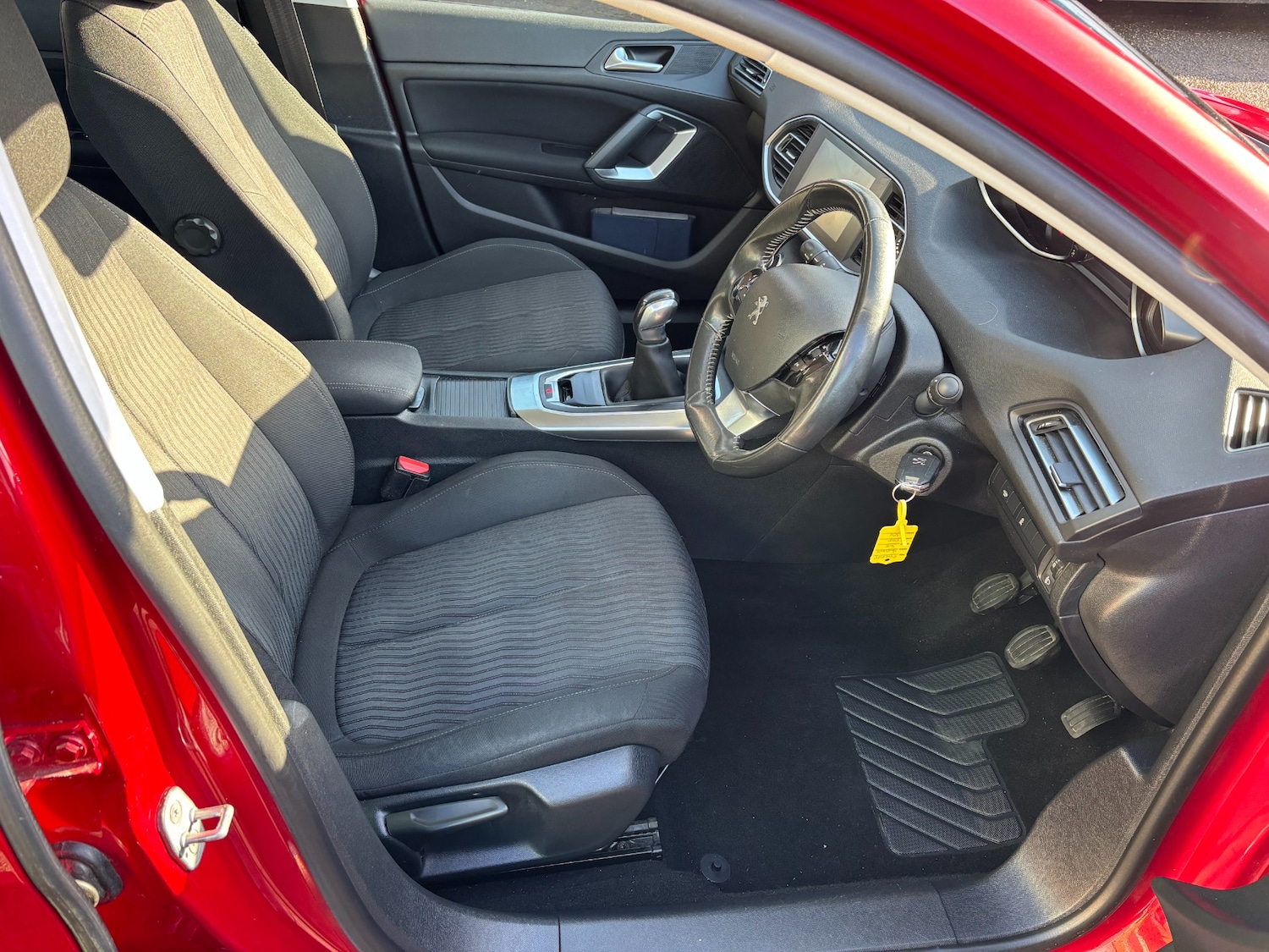 Used Peugeot 308 2014 for sale - 77310995: Photo 7