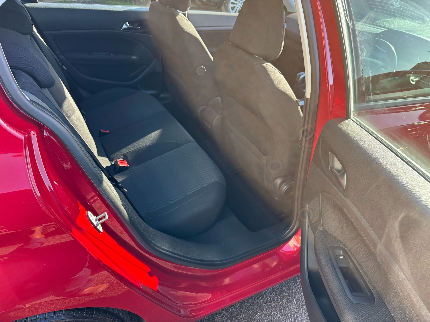 Used Peugeot 308 2014 for sale - 77310995: Photo 8