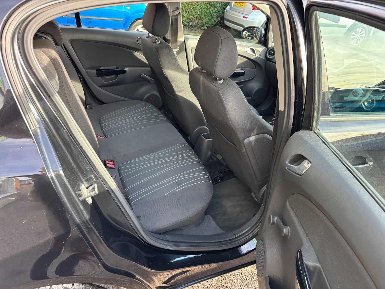 Used Vauxhall Corsa 2009 for sale - 77651730: Photo 9