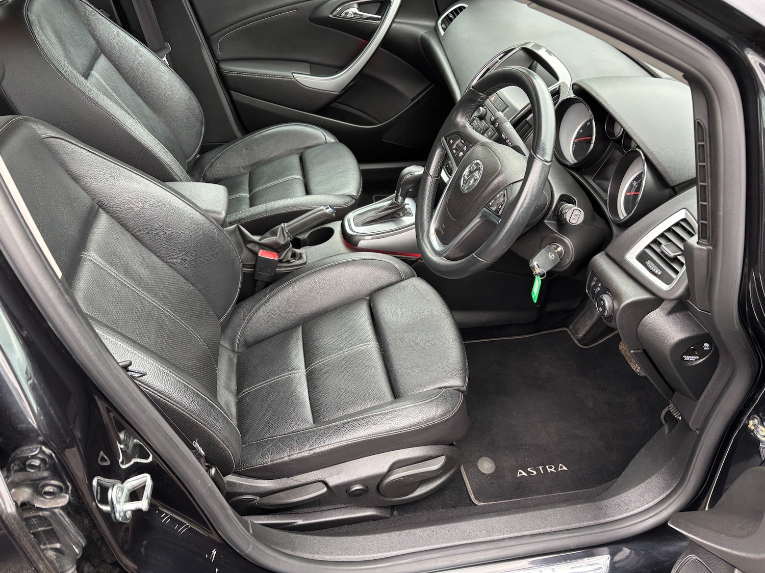 Used Vauxhall Astra 2014 for sale - 76638711: Photo 8