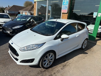 Used Ford Fiesta 2014 for sale - 77760289: Photo