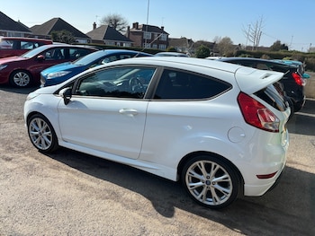 Used Ford Fiesta 2014 for sale - 77760289: Photo
