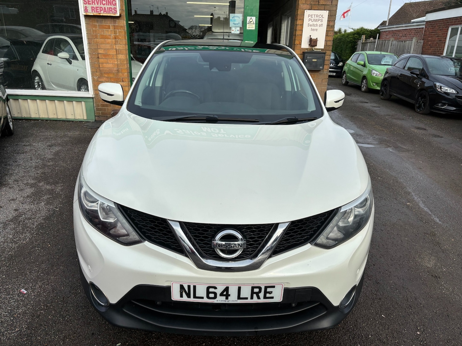 Used Nissan Qashqai 2014 for sale - 77491118: Photo 3