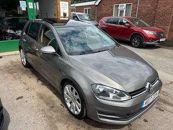 Used Volkswagen Golf 2017 for sale - 78762035: Photo