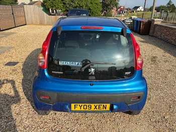 Used Peugeot 107 2009 for sale - 78913910: Photo