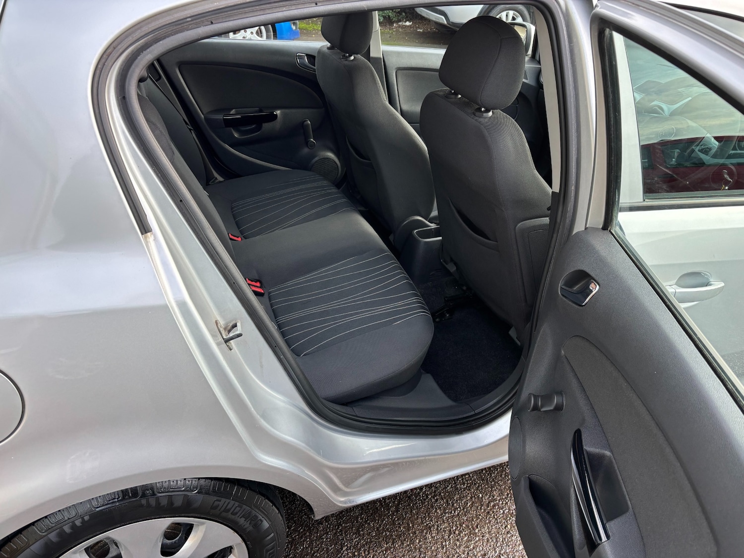 Used Vauxhall Corsa 2010 for sale - 77491804: Photo 8