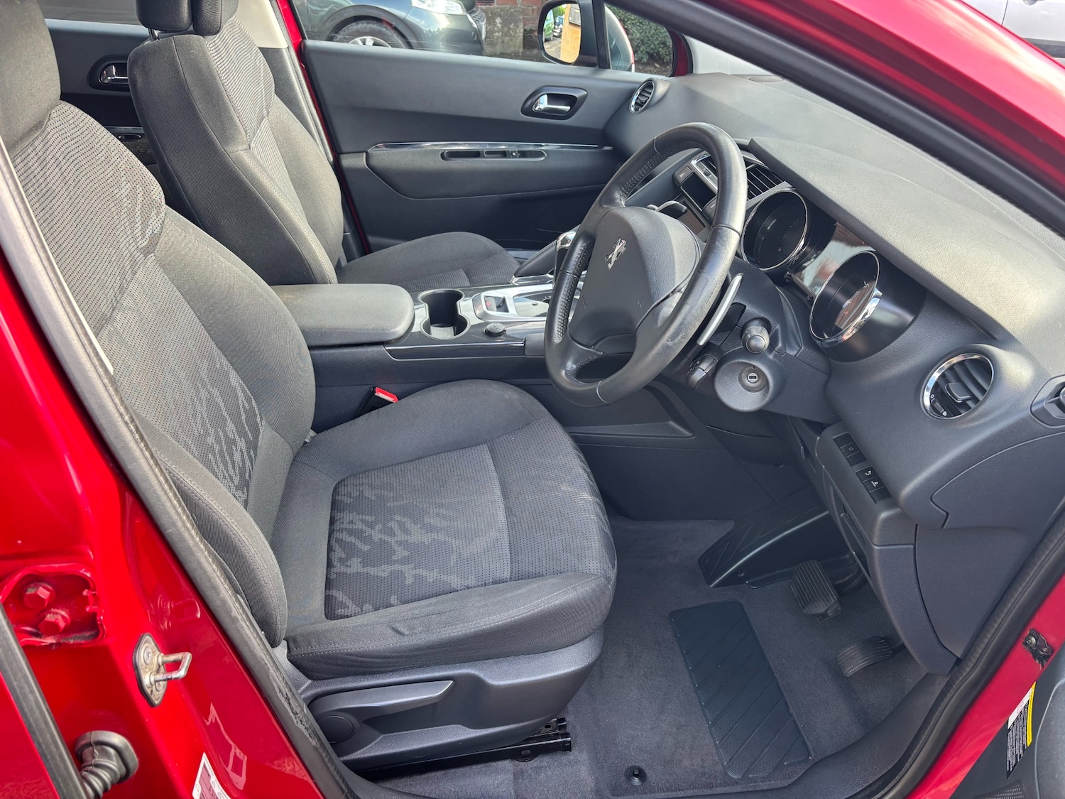 Used Peugeot 3008 2012 for sale - 76736730: Photo 7