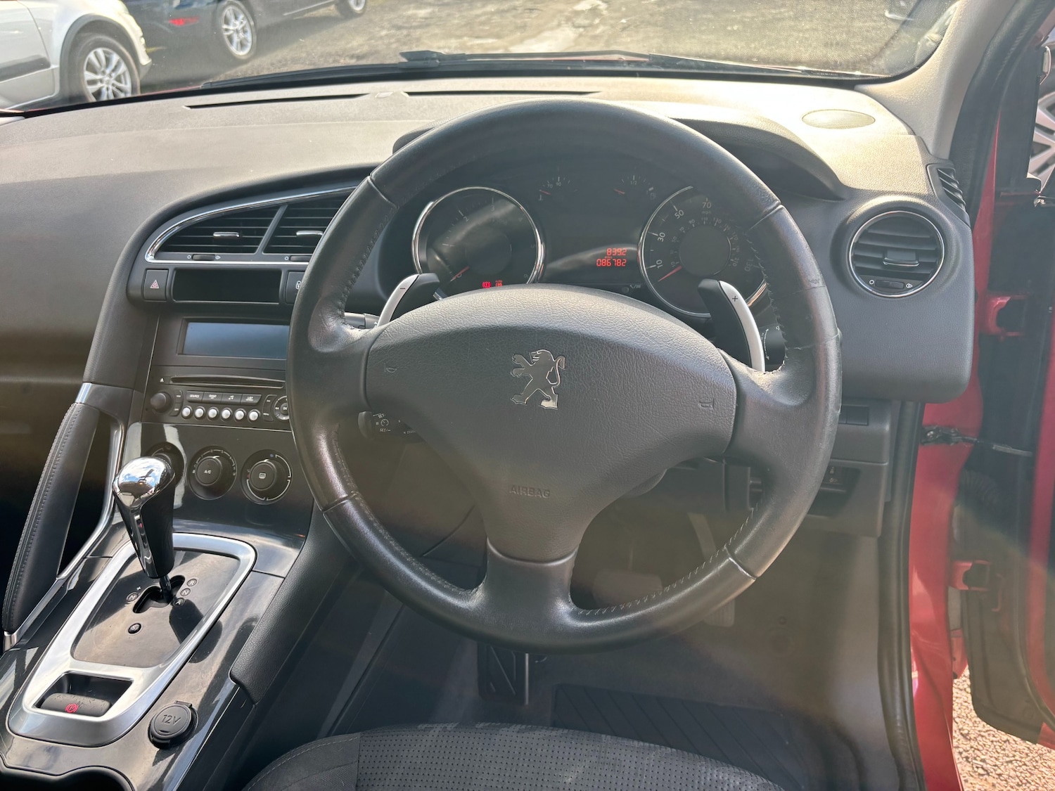 Used Peugeot 3008 2012 for sale - 76736730: Photo 8