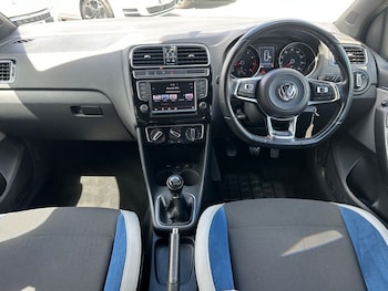 Used Volkswagen Polo 2015 for sale - 78850694: Photo