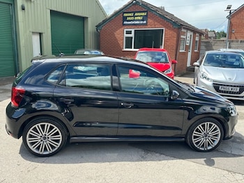 Used Volkswagen Polo 2015 for sale - 78850694: Photo