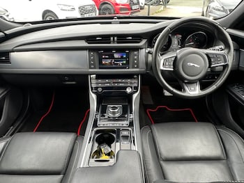 Used Jaguar XF 2018 for sale - 78401365: Photo