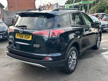 Used Toyota RAV4 2017 for sale - 79680378: Photo