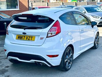 Used Ford Fiesta 2017 for sale - 78401289: Photo