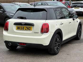 Used MINI Hatch 2018 for sale - 78401354: Photo