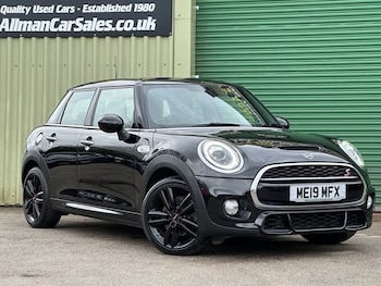 Used MINI Hatch 2019 for sale - 78401323: Photo