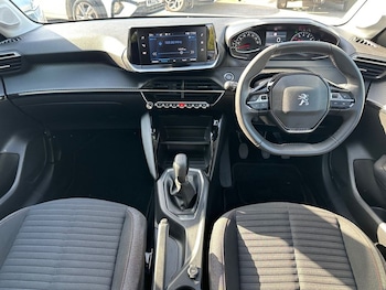 Used Peugeot 208 2023 for sale - 79032412: Photo