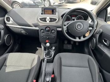 Used Renault Clio 2011 for sale - 78757979: Photo